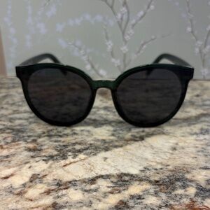 Classic Green Sunglasses